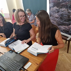 2025-08-27 Roztocze spotkanie autorskie - Ferenc-Pupek, Skulimowska