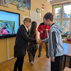 2025-10-05 Jesienne InO - nagrody w szkołach